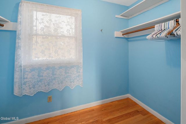 77 Bridle Path, Colonie, NY 12205