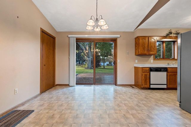 120 HILLSIDE LANE, Shawano, WI 54166