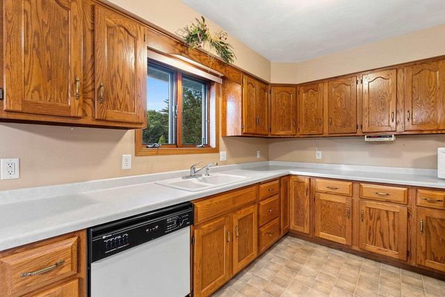 120 HILLSIDE LANE, Shawano, WI 54166