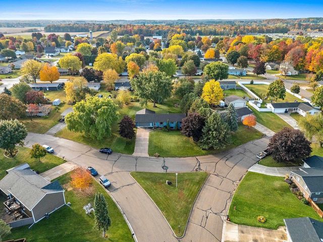 120 HILLSIDE LANE, Shawano, WI 54166