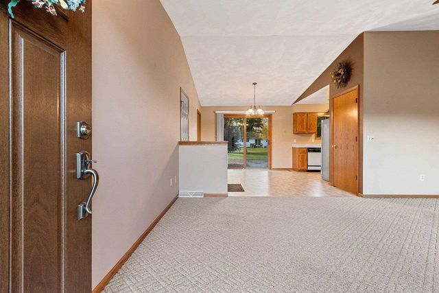 120 HILLSIDE LANE, Shawano, WI 54166