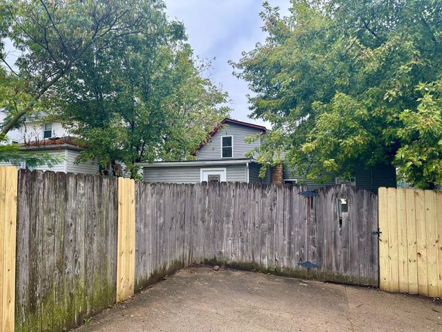 844 Washington Avenue, Lancaster, OH 43130