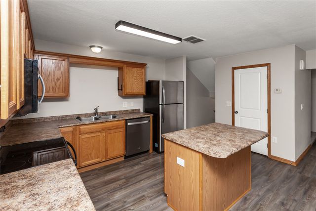 3112 SW Sharmin Lane, Ankeny, IA 50023