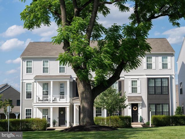 4127 RIDGEVIEW AVE, Mechanicsburg, PA 17055