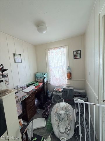 1129 Barton Place NE, Canton, OH 44705