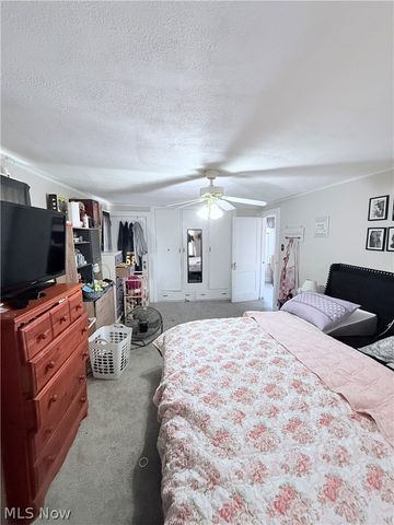 1129 Barton Place NE, Canton, OH 44705