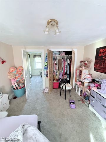 1129 Barton Place NE, Canton, OH 44705