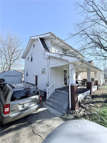 1129 Barton Place NE, Canton, OH 44705