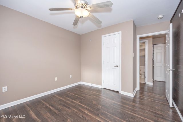 2421 Beachview Drive, H2, Ocean Springs, MS 39564
