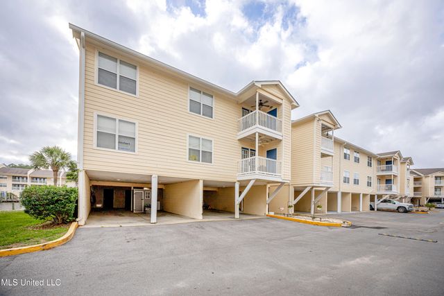 2421 Beachview Drive, H2, Ocean Springs, MS 39564