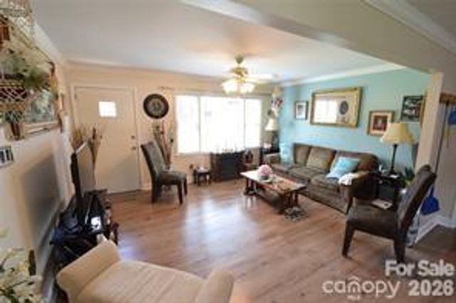 902 Carmel Drive, Gastonia, NC 28056