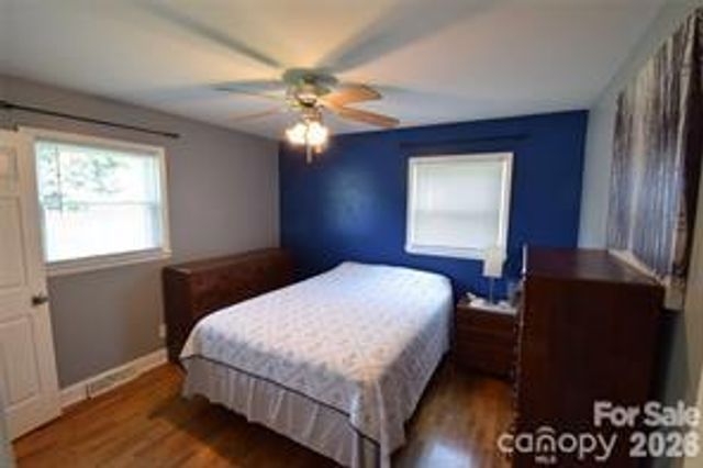 902 Carmel Drive, Gastonia, NC 28056