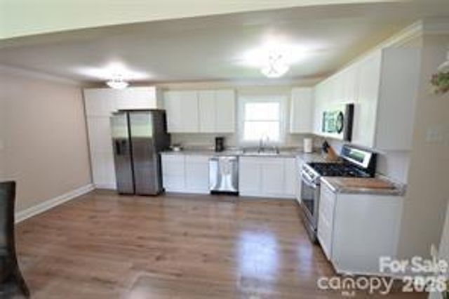 902 Carmel Drive, Gastonia, NC 28056