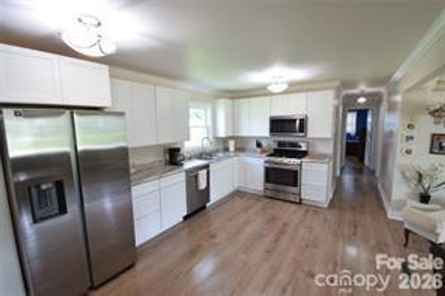 902 Carmel Drive, Gastonia, NC 28056