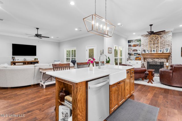 5095 Warner Drive, Brandon, MS 39042