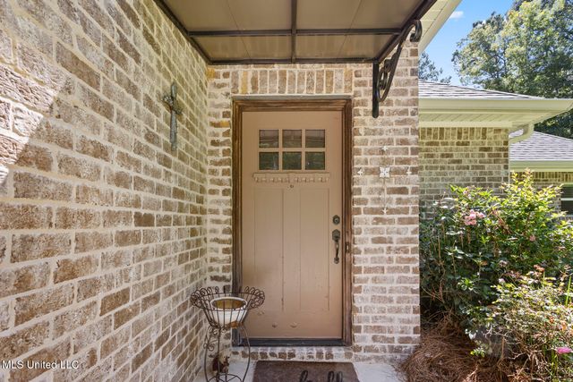 5095 Warner Drive, Brandon, MS 39042
