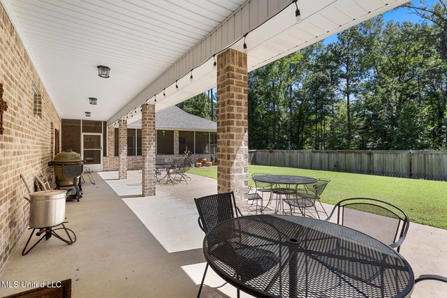 5095 Warner Drive, Brandon, MS 39042