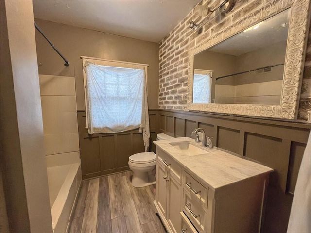 663 Elmdale Road, Chillicothe, MO 64601