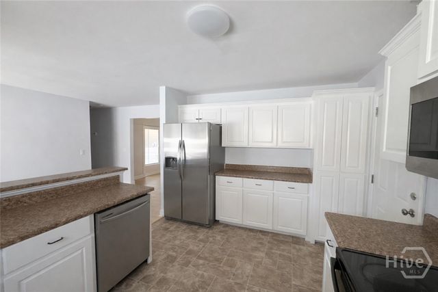 214 Scarlett Lane, Richmond Hill, GA 31324