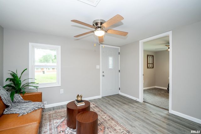 119 SUN VALLEY Court, East Peoria, IL 61611