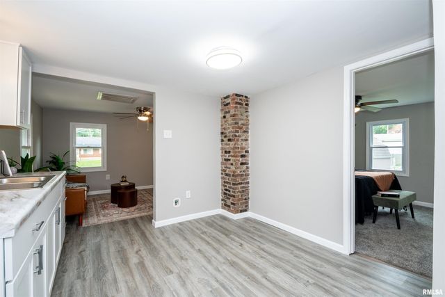 119 SUN VALLEY Court, East Peoria, IL 61611