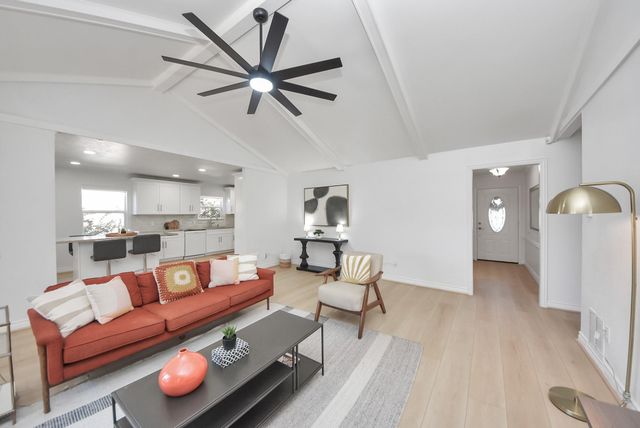 10719 Burgoyne Road, Houston, TX 77042