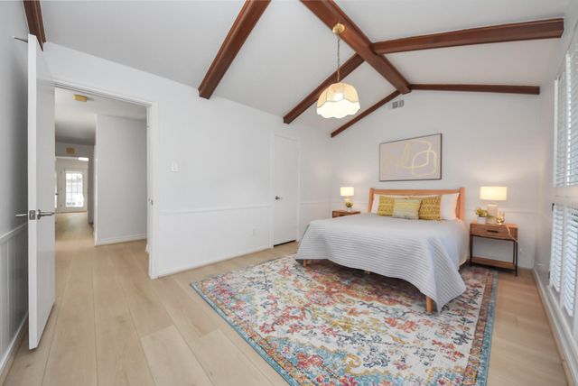 10719 Burgoyne Road, Houston, TX 77042