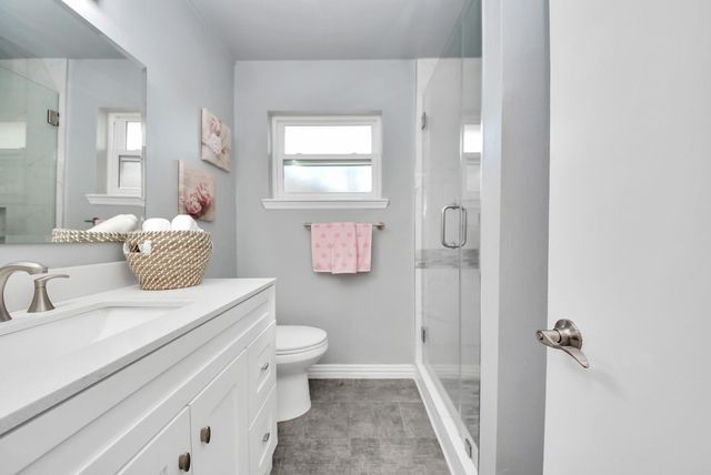 10719 Burgoyne Road, Houston, TX 77042