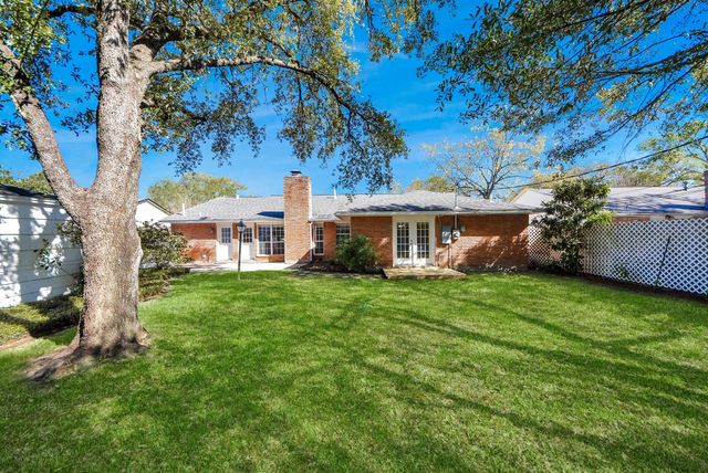 10719 Burgoyne Road, Houston, TX 77042