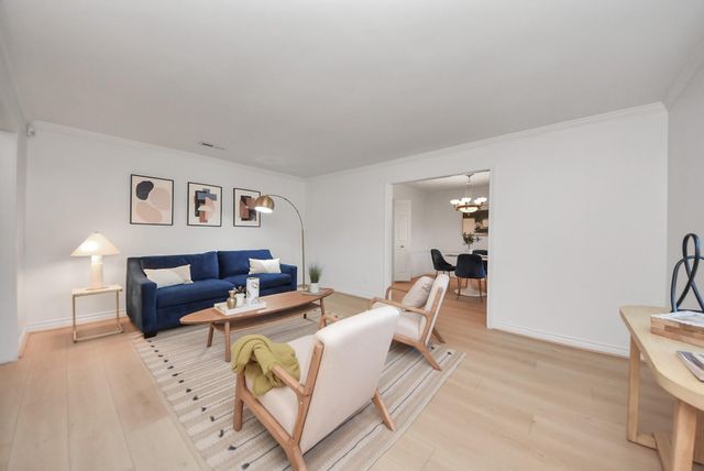 10719 Burgoyne Road, Houston, TX 77042