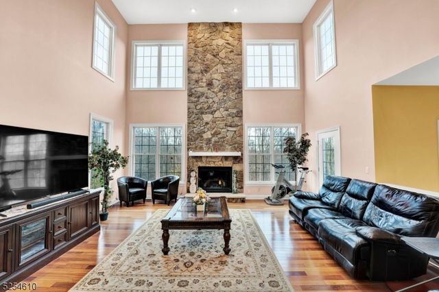 48 Flagstone Hill Rd, Wantage Twp., NJ 07461