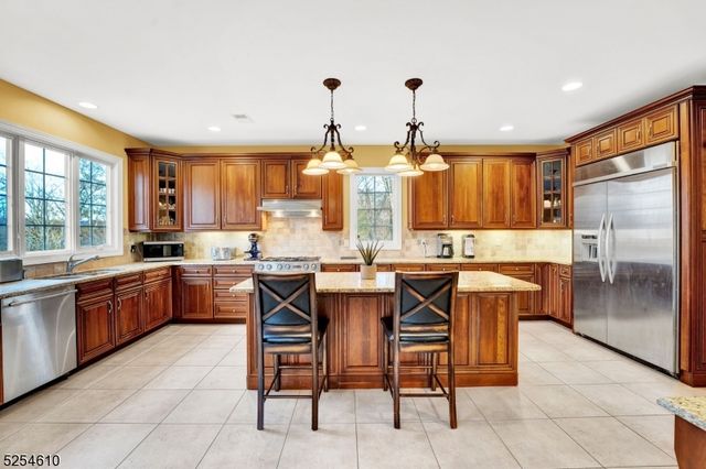 48 Flagstone Hill Rd, Wantage Twp., NJ 07461