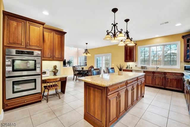 48 Flagstone Hill Rd, Wantage Twp., NJ 07461