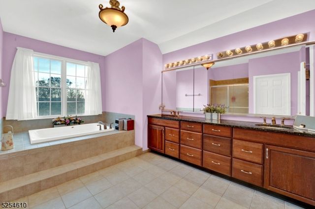 48 Flagstone Hill Rd, Wantage Twp., NJ 07461