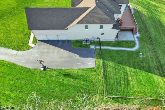 48 Flagstone Hill Rd, Wantage Twp., NJ 07461
