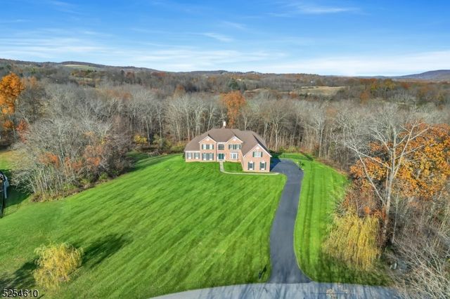 48 Flagstone Hill Rd, Wantage Twp., NJ 07461