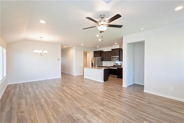 1270 Breebry Dr, Corpus Christi, TX 78415