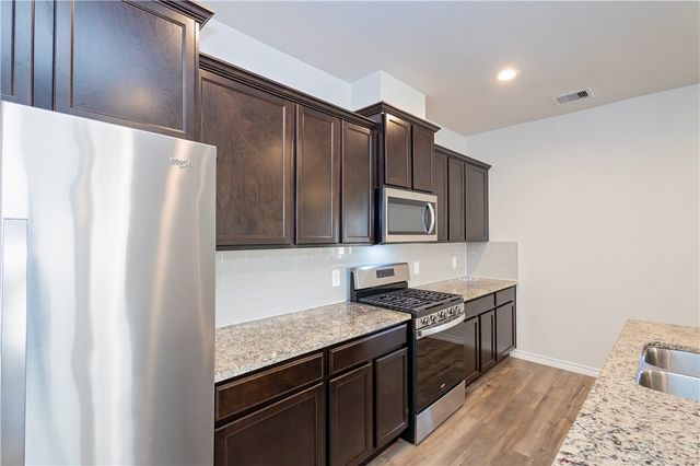1270 Breebry Dr, Corpus Christi, TX 78415