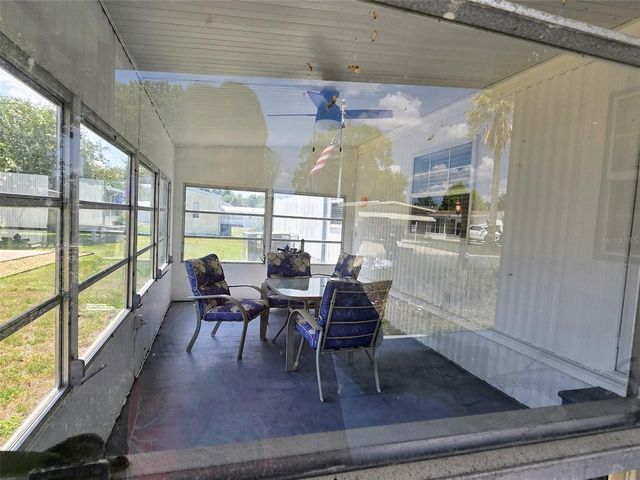 730 ROYAL PALM AVENUE, Lady Lake, FL 32159