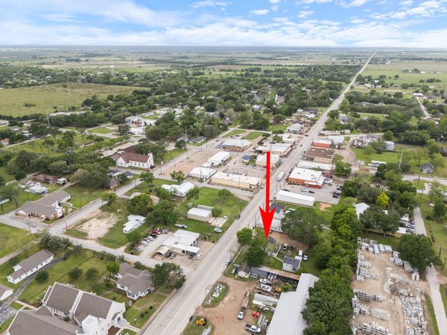 9115 Main Street, Needville, TX 77461