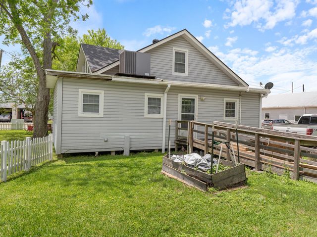 9115 Main Street, Needville, TX 77461