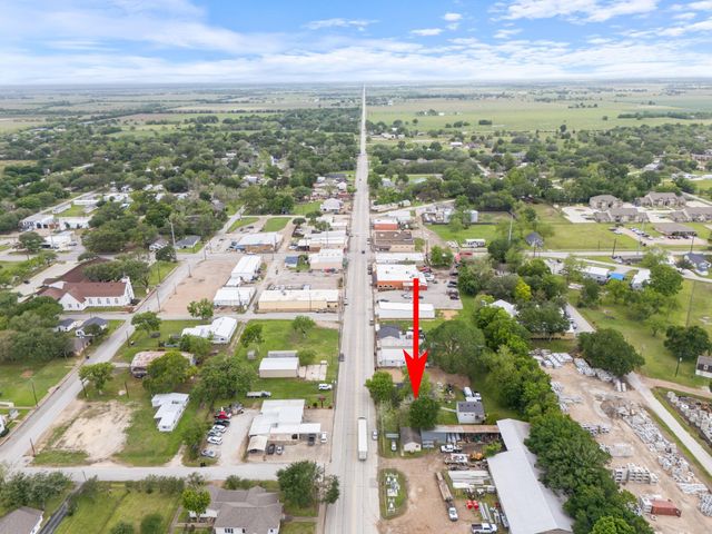 9115 Main Street, Needville, TX 77461