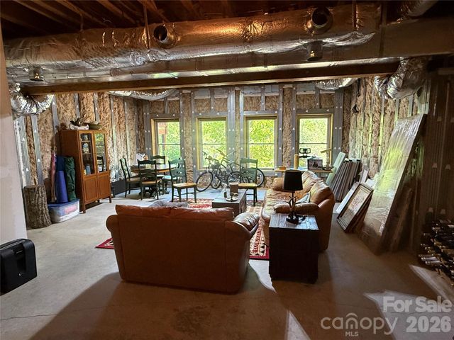 96 Boysenberry Drive, Nebo, NC 28761