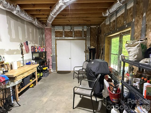 96 Boysenberry Drive, Nebo, NC 28761
