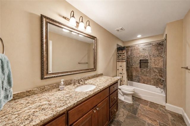 855 Tempest Way NW, Kennesaw, GA 30152