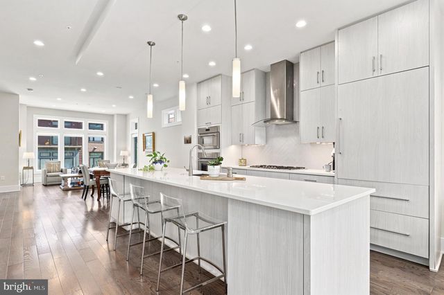 170 WINSOME CIR, Bethesda, MD 20814