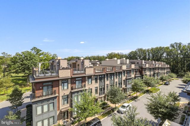 170 WINSOME CIR, Bethesda, MD 20814