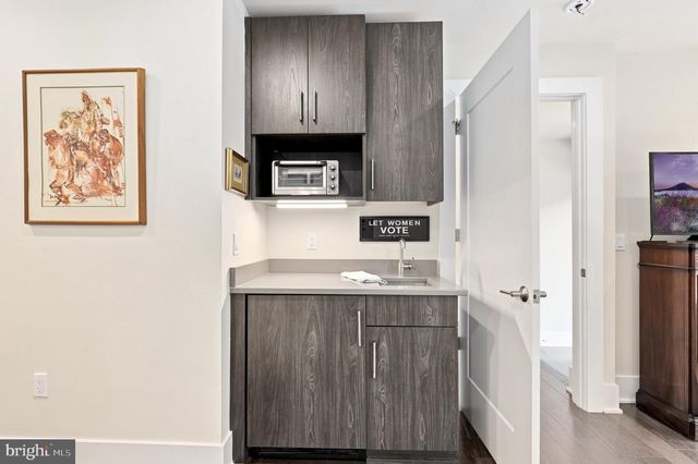 170 WINSOME CIR, Bethesda, MD 20814