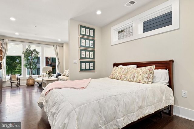 170 WINSOME CIR, Bethesda, MD 20814