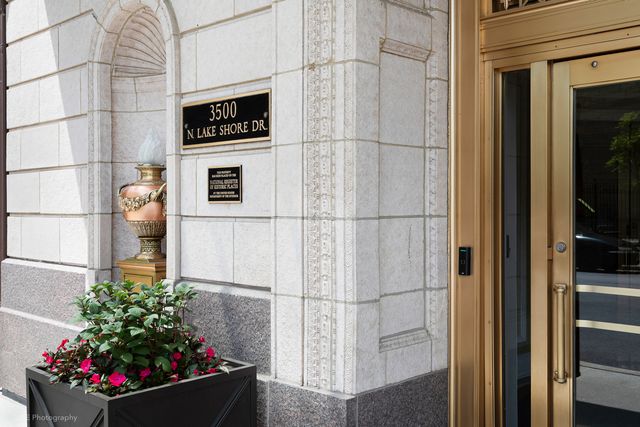 3500 N Lake Shore Drive 11C, Chicago, IL 60657